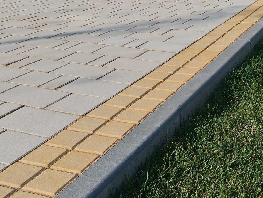 Продажа тротуарного бордюра в Белоострове